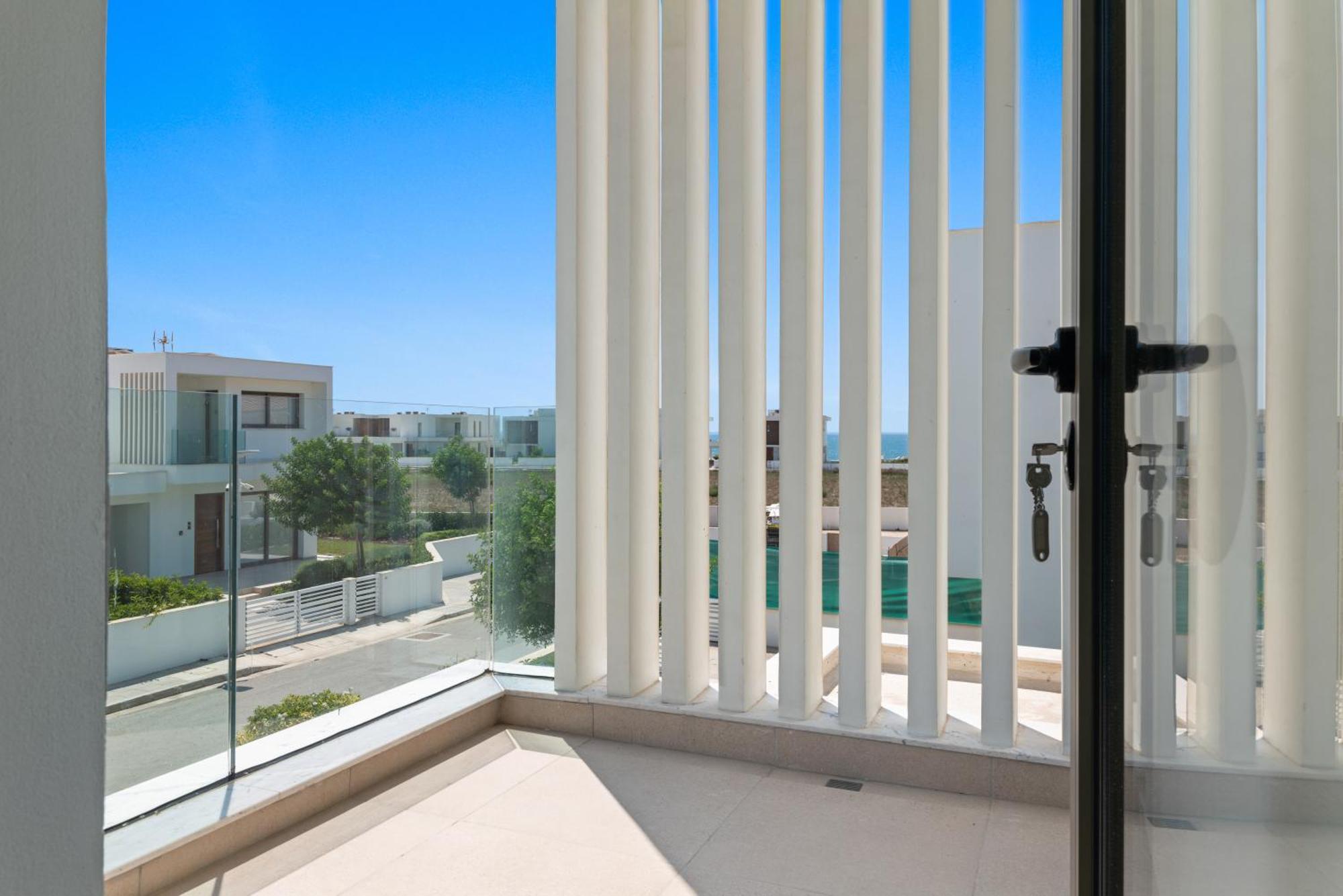 Serenity Waves Villa 17 Ларнака Екстериор снимка